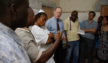 Dr. Paul Farmer: 'An Ebola Diagnosis Need Not be a Death Sentence'